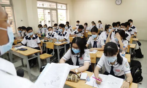 Ngay trong ngày thi tốt nghiệp THPT, thí sinh nghi mắc COVID-19 được xử lý thế nào?