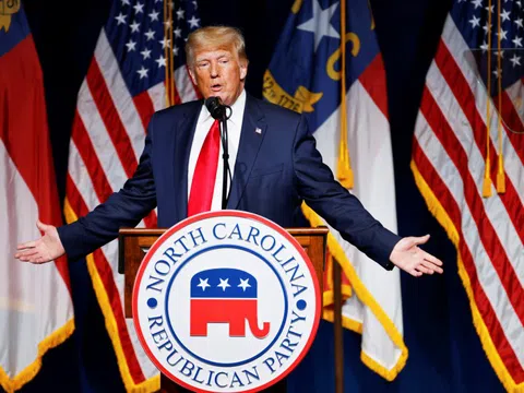Ông Trump đòi Trung Quốc bồi thường 10.000 tỉ USD do quản lý sai lầm gây ra dịch bệnh COVID-19