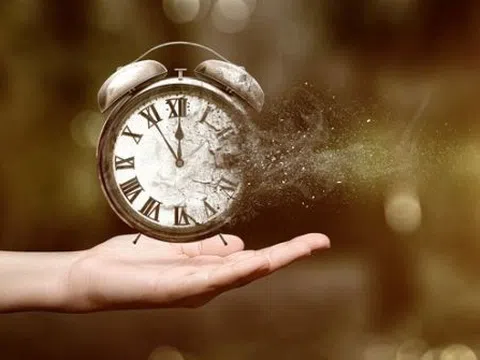 Chớp mắt trôi qua một kiếp người…
