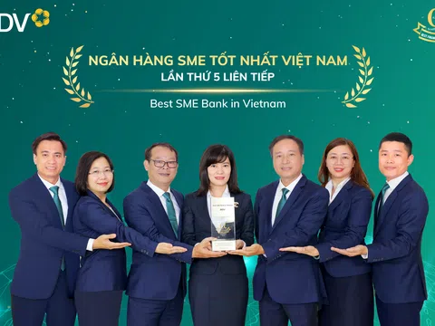 BIDV nhận cú đúp giải thưởng “Ngân hàng SME tốt nhất Việt Nam” lần thứ 5 liên tiếp