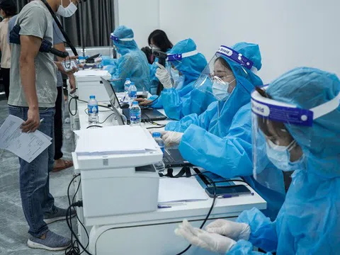 Hai nguồn lây có thể khiến dịch Covid-19 bùng phát ở TP.HCM